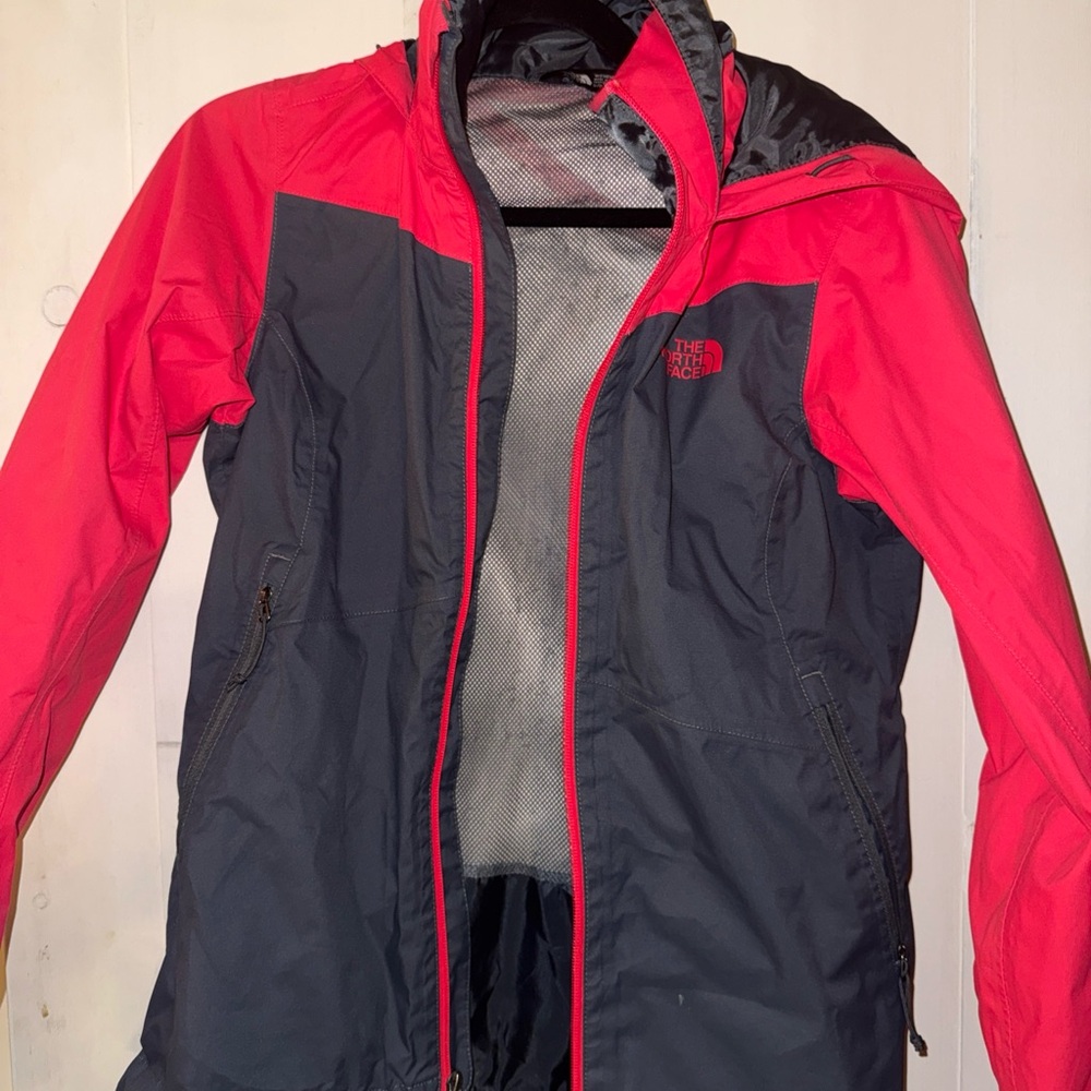 Women’s The North Face dry vent size S